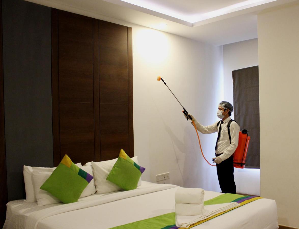 Jagadish Brigade Hotel バンガロール エクステリア 写真