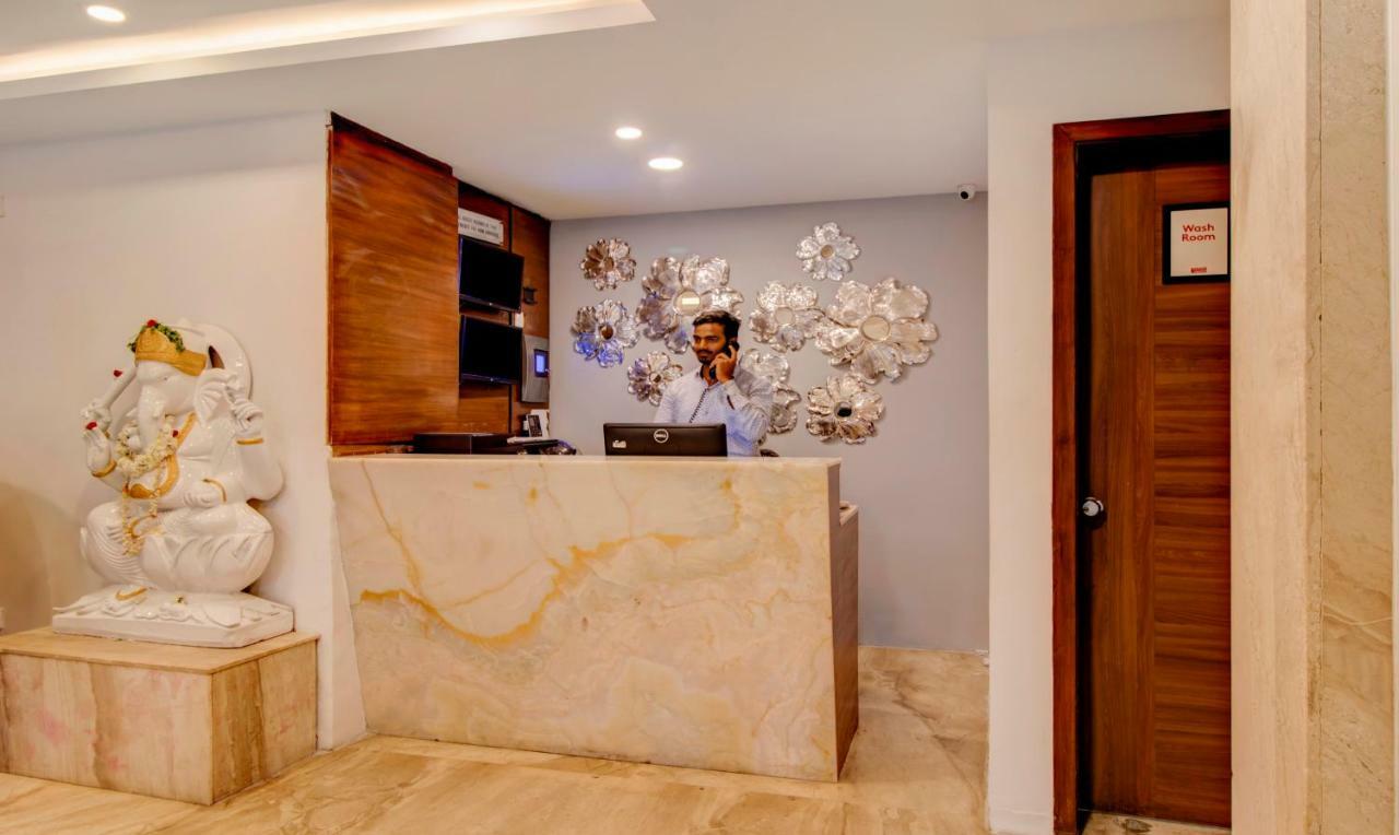 Jagadish Brigade Hotel バンガロール エクステリア 写真