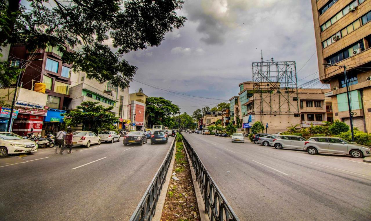Jagadish Brigade Hotel バンガロール エクステリア 写真